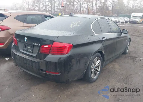 2015 BMW 528I xDrive z USA, uszkodzony, nr VIN WBA5A7C54FD621226